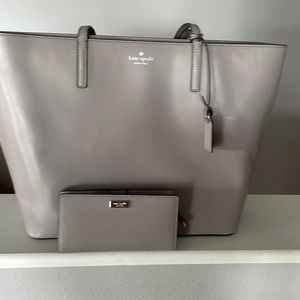 Never used Kate spade large tote with matching wallet